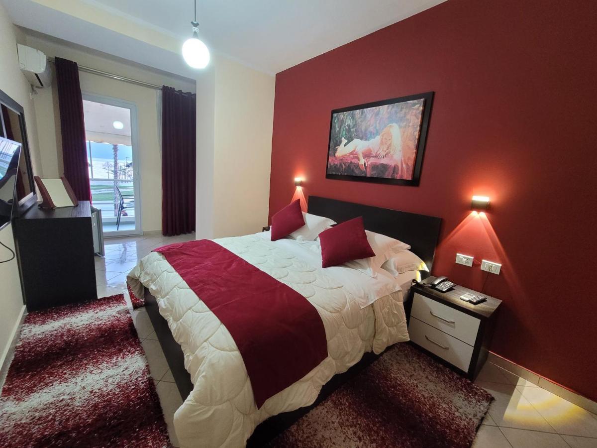 Haris Hotel Vlorë Extérieur photo